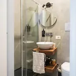 Гостевой дом Napoli Central Stay