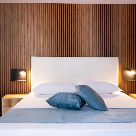 Napoli Central Stay Πανσιόν 3*