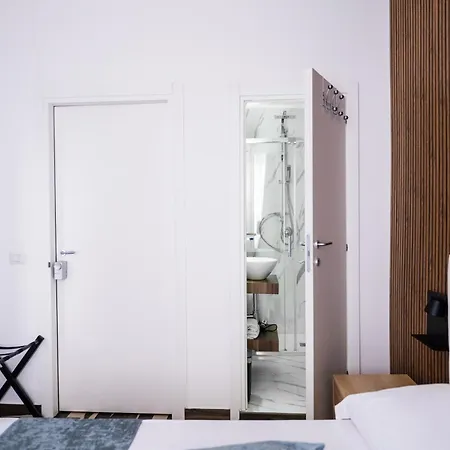 Napoli Central Stay 3*