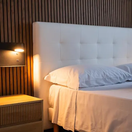 Napoli Central Stay 3*