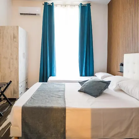 Napoli Central Stay