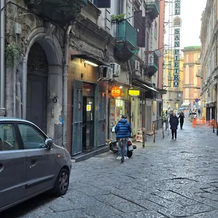Napoli Central Stay 3* Napoli