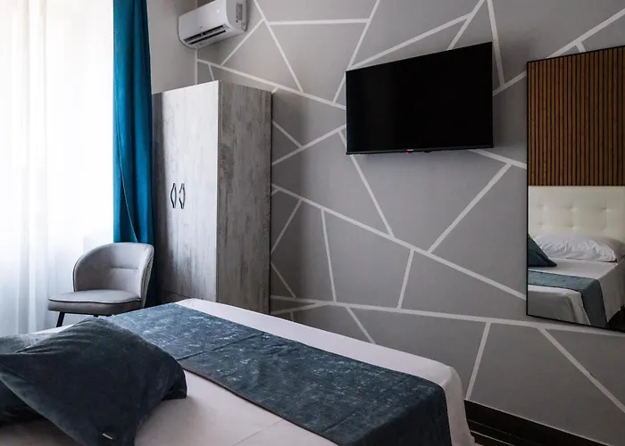 Napoli Central Stay Πανσιόν 3*