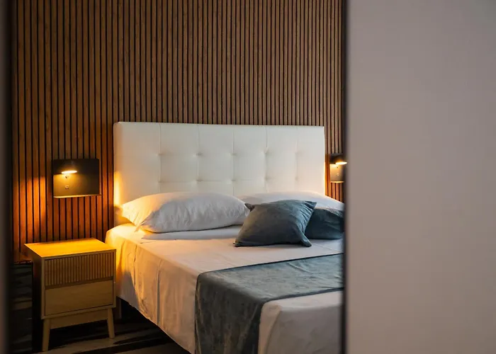 Napoli Central Stay Πανσιόν