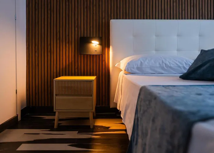 Napoli Central Stay Νάπολη