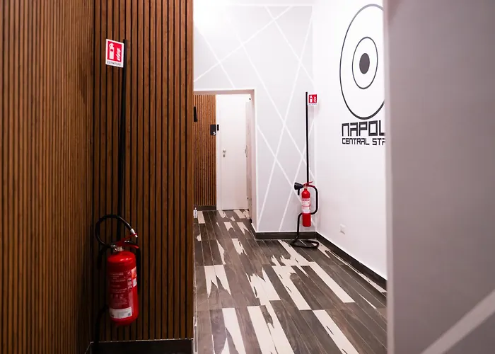 Napoli Central Stay Πανσιόν 3*