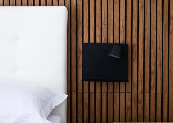 Πανσιόν Napoli Central Stay 3*