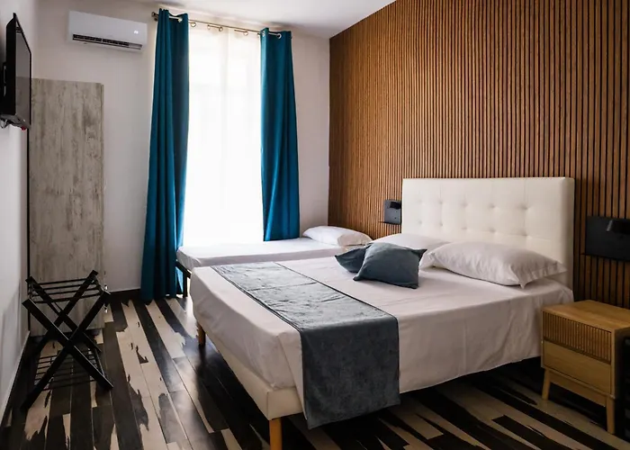 Napoli Central Stay Πανσιόν Νάπολη