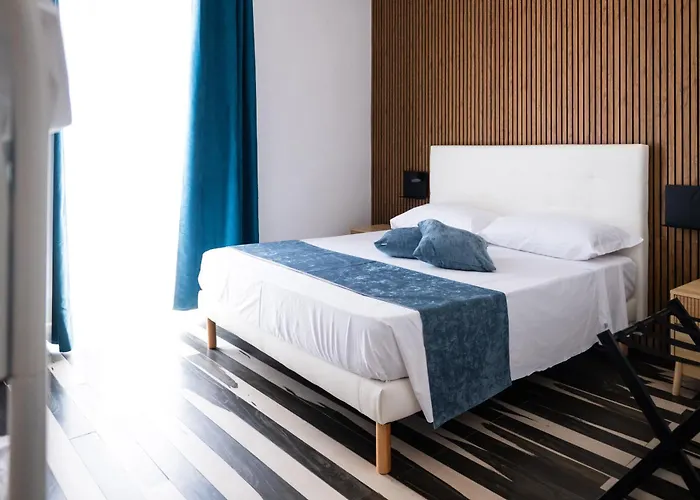 Napoli Central Stay Πανσιόν